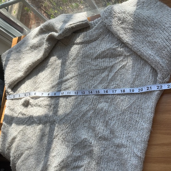 Abercrombie & Fitch Beige Tan Knit Crew Neck Sweater Men’s S Small - Picture 6 of 7